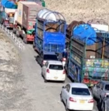 کوئٹہ میں ایف سی چیک پوسٹوں پر تاجروں کا شدید ردعمل، غیر ضروری چیکنگ ختم کرنے کا مطالبہ